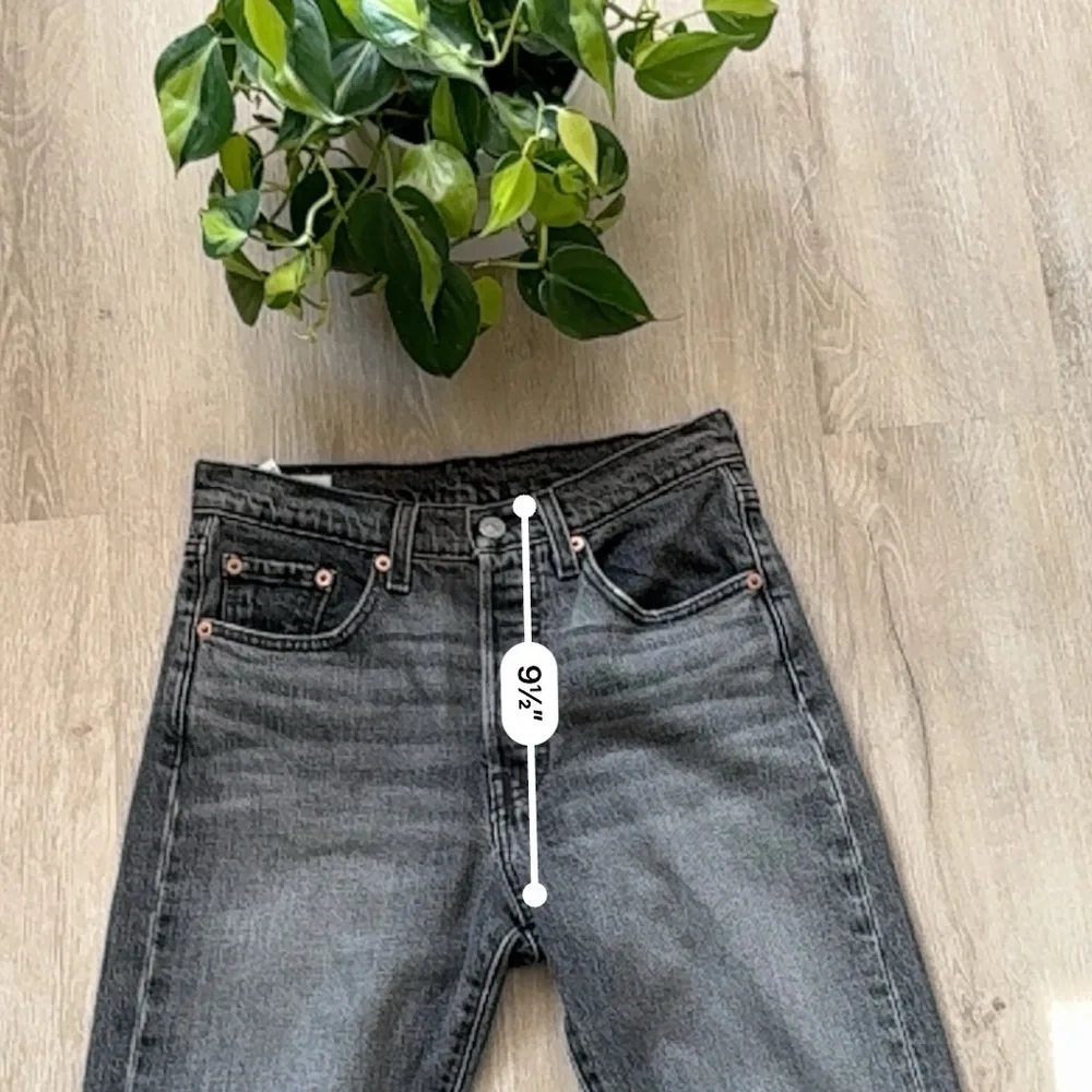 Levi’s 501 Classic Black Faded Look size 25